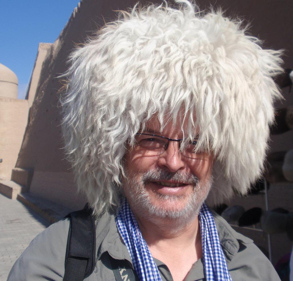 09-05-14_09-21-28khiva-022.JPG - il est prêt aussi!....