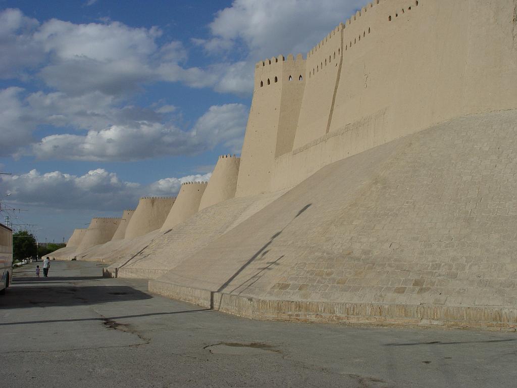 09-05-14_17-54-08khiva-176.JPG - Les remparts