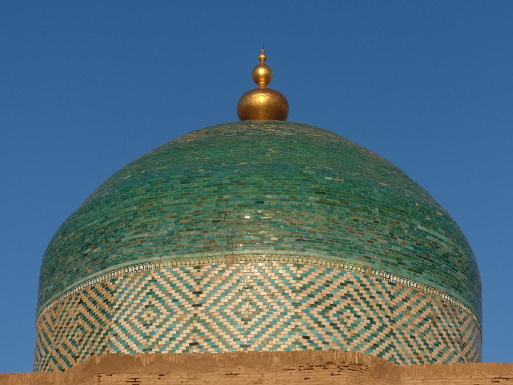 09-05-15_19-19-14khiva-269.JPG - la coupole du mausolée aussi!