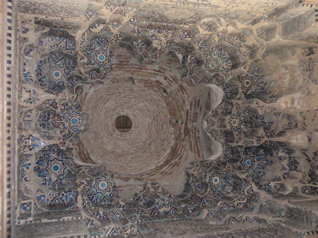 09-05-16_15-59-43konyaurgentch-008.JPG - mosaiques non restaurées