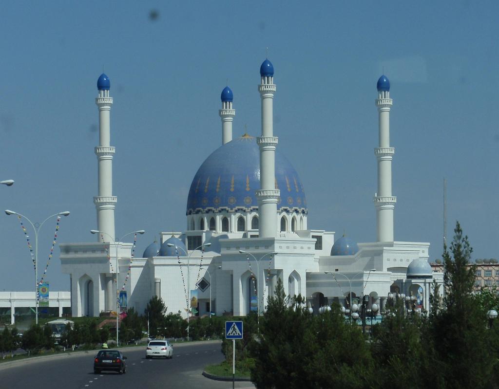 09-05-19_15-37-32mary-002.JPG - Mary: sa mosquée construite en 2008