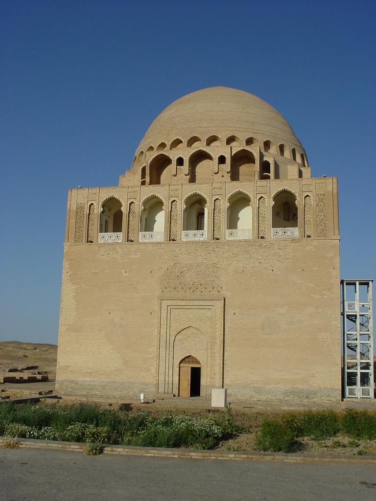 09-05-19_18-17-34mary-028.JPG - mausolée Sultan Sanjar