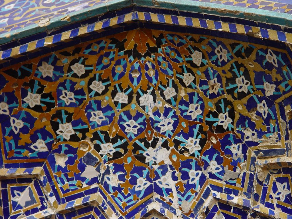 09-05-21_10-02-06boukhara-026.JPG - et ses mosaiques du 16°s