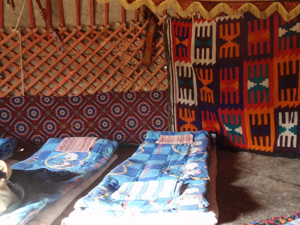 09-05-23_17-17-55Yanguikazgan-007.JPG - la chambre à coucher