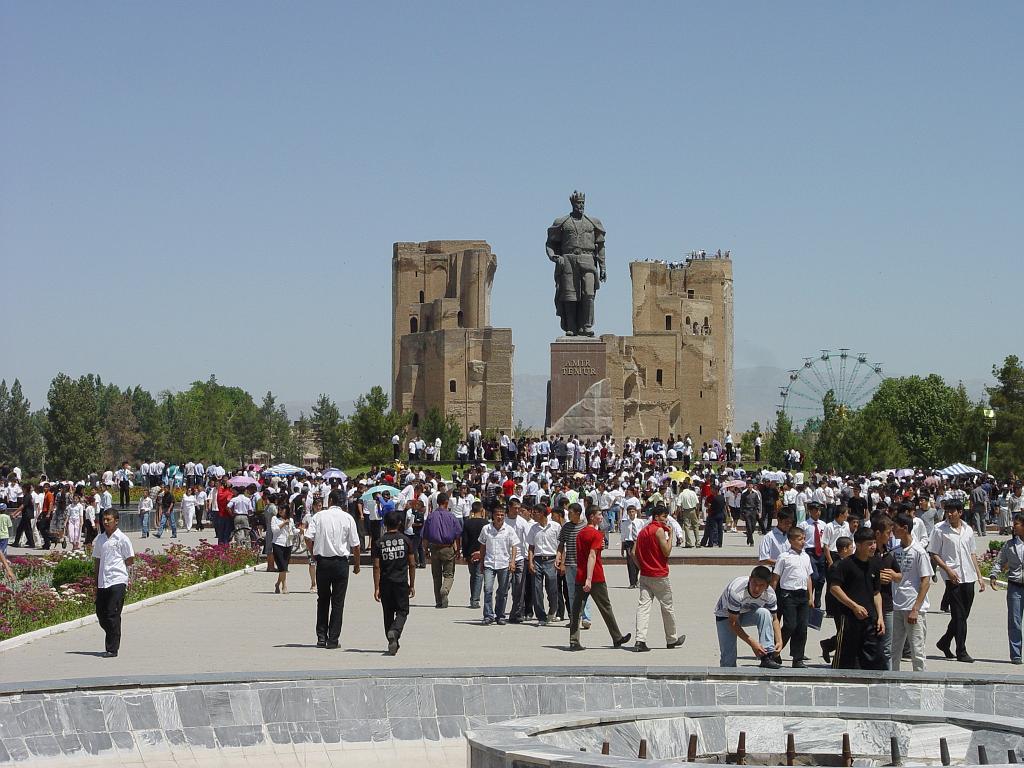 09-05-25_11-23-28Shakhrisabz-030.JPG - Shakhrisabz, ville natale de Tamerlan